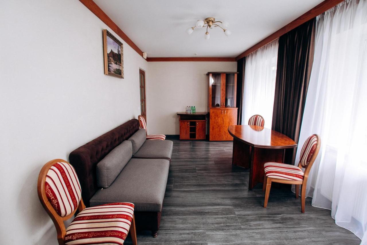 Stanislavsky Hotel Group Яремче Екстериор снимка