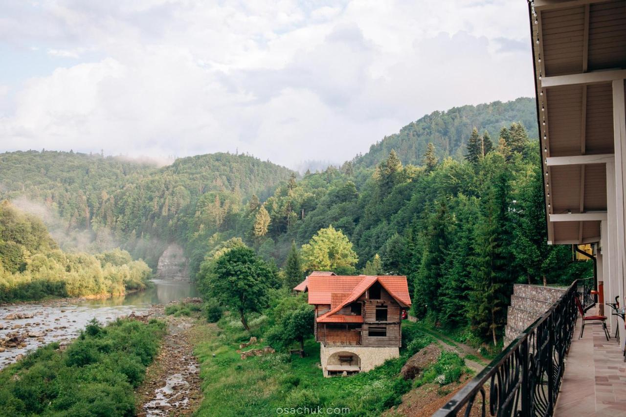 Stanislavsky Hotel Group Яремче Екстериор снимка