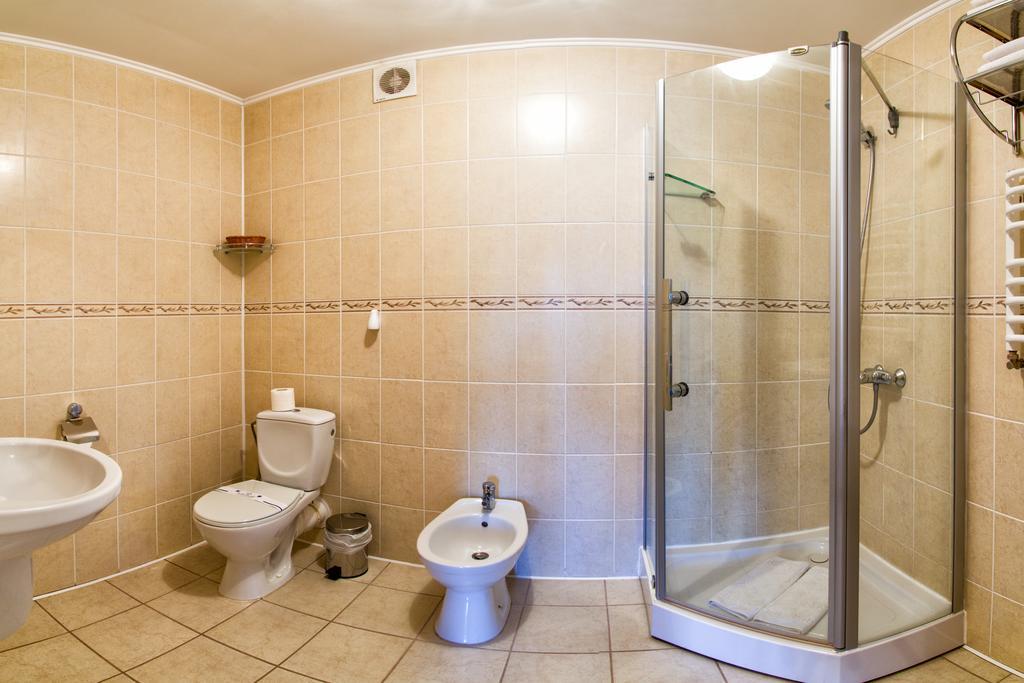 Stanislavsky Hotel Group Яремче Екстериор снимка