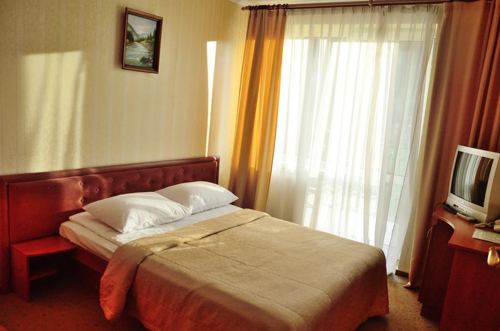 Stanislavsky Hotel Group Яремче Екстериор снимка
